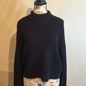 H & M Wool Crop Top